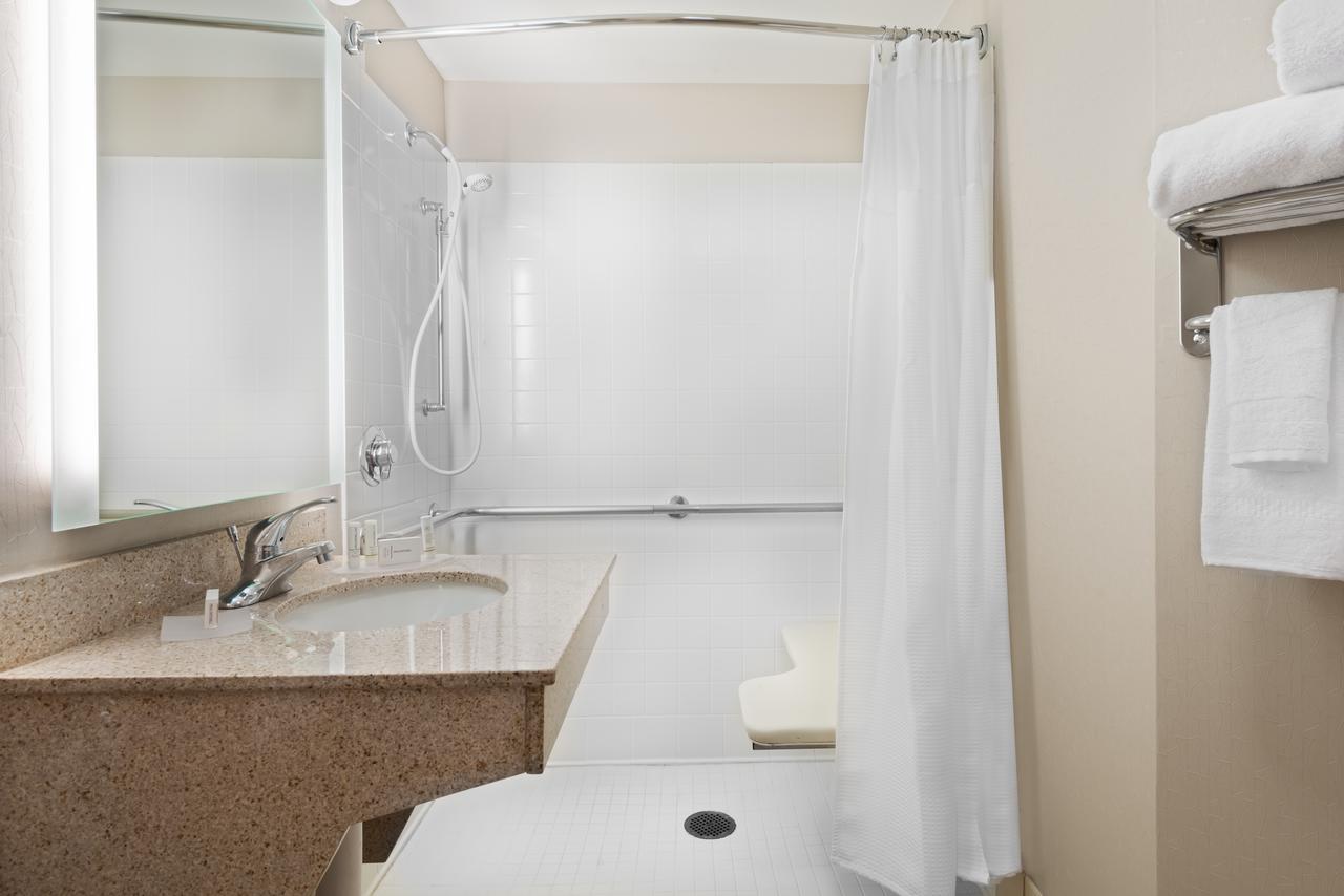 Springhill By Marriott Cleveland Hotel Solon